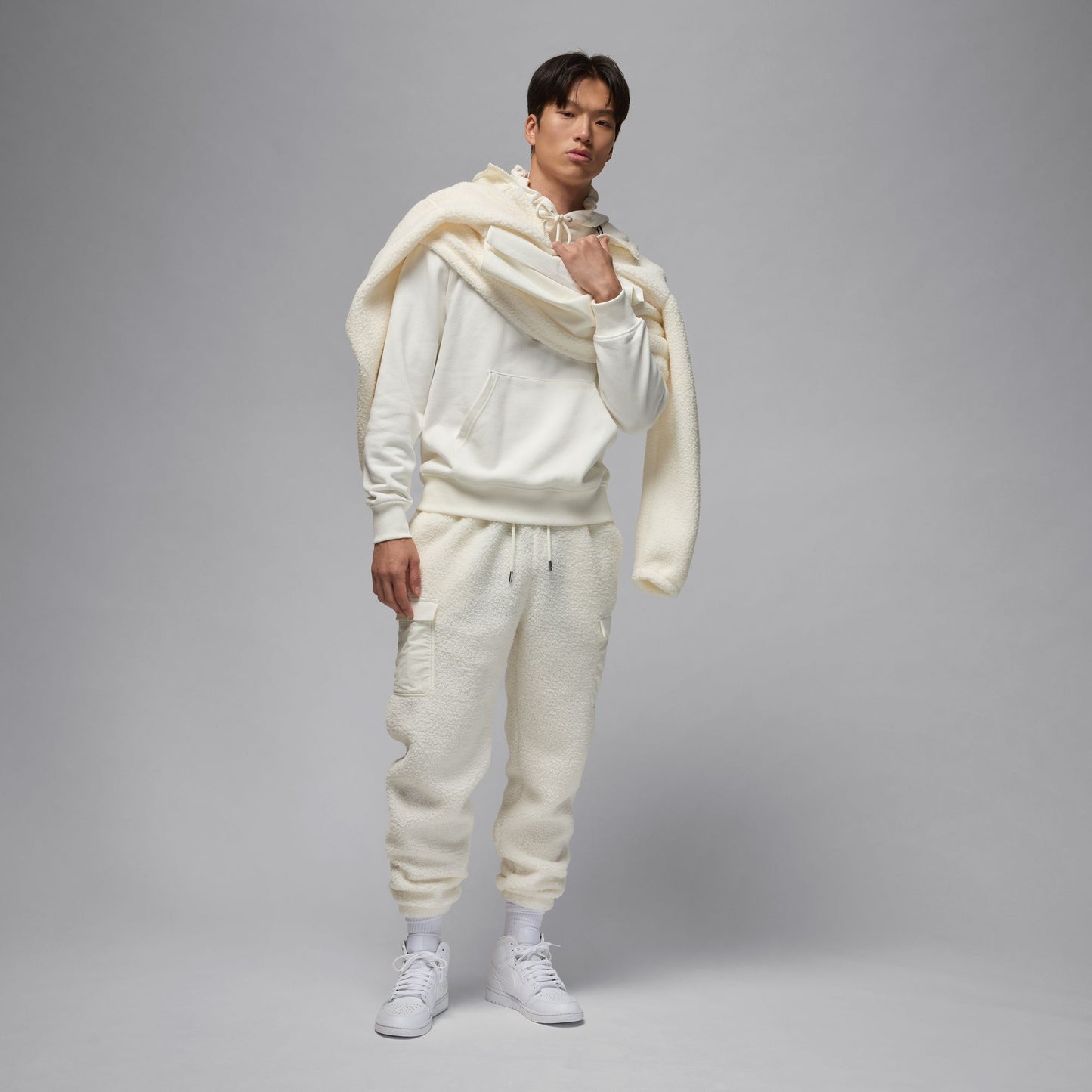 Air Jordan 1 Mid 554724-136