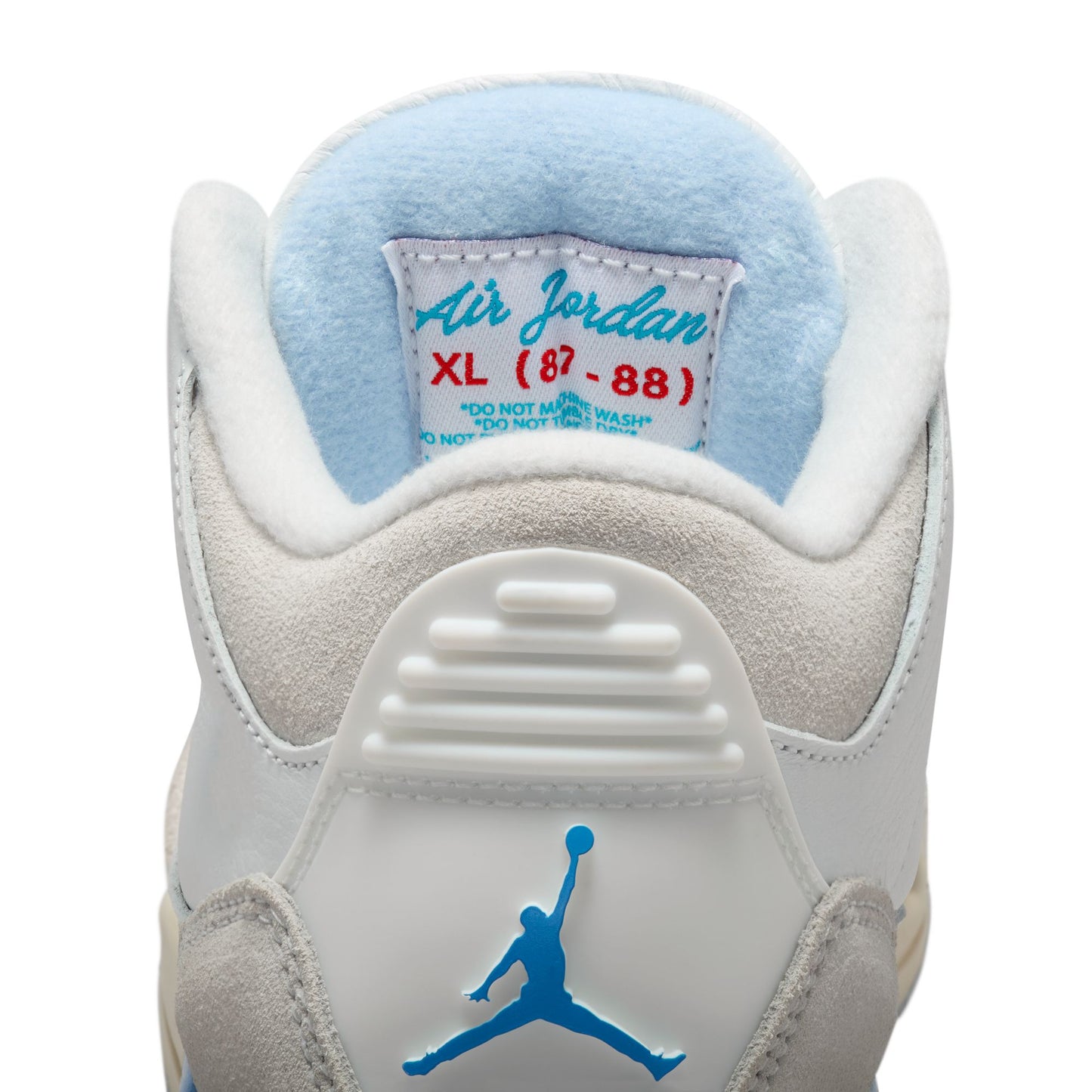 AIR JORDAN 3 RETRO "LUCKY SHORTS" DM0967-101