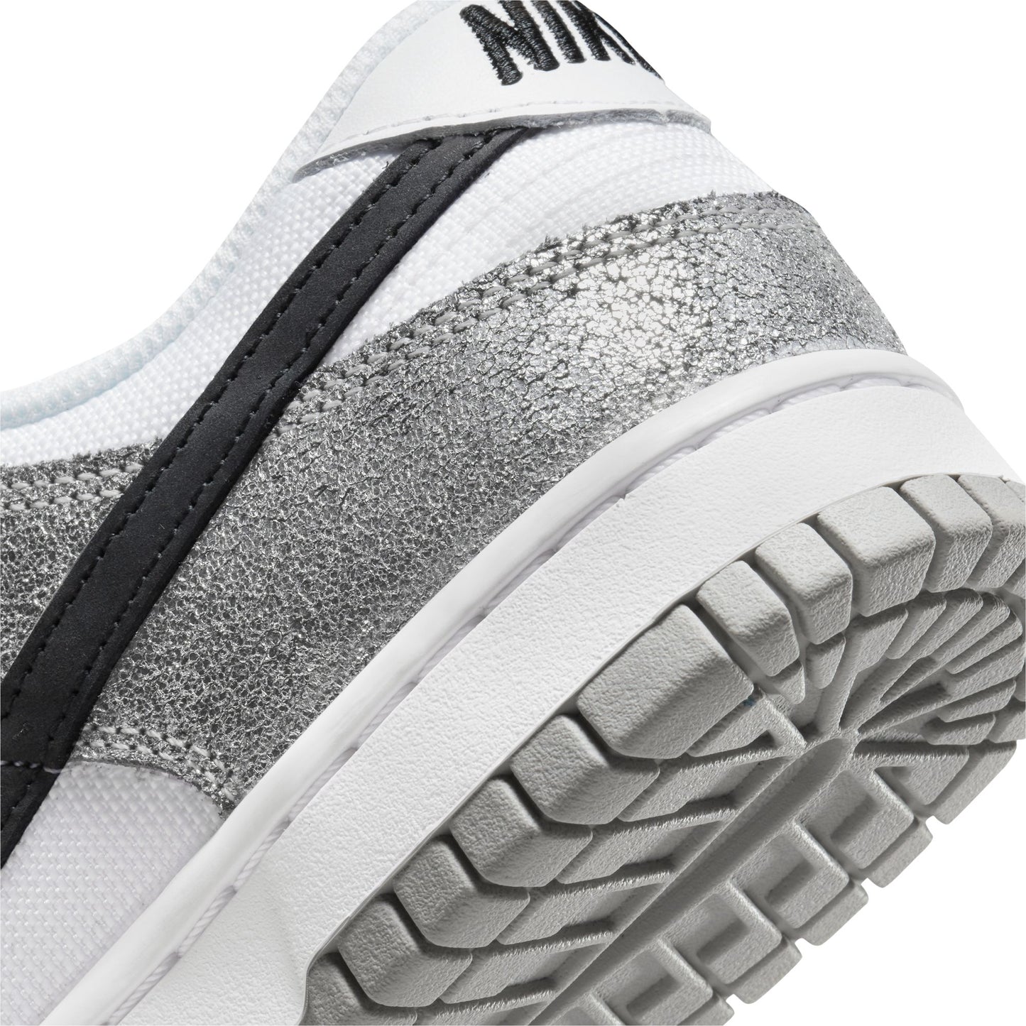 Nike Dunk Low DO5882-001