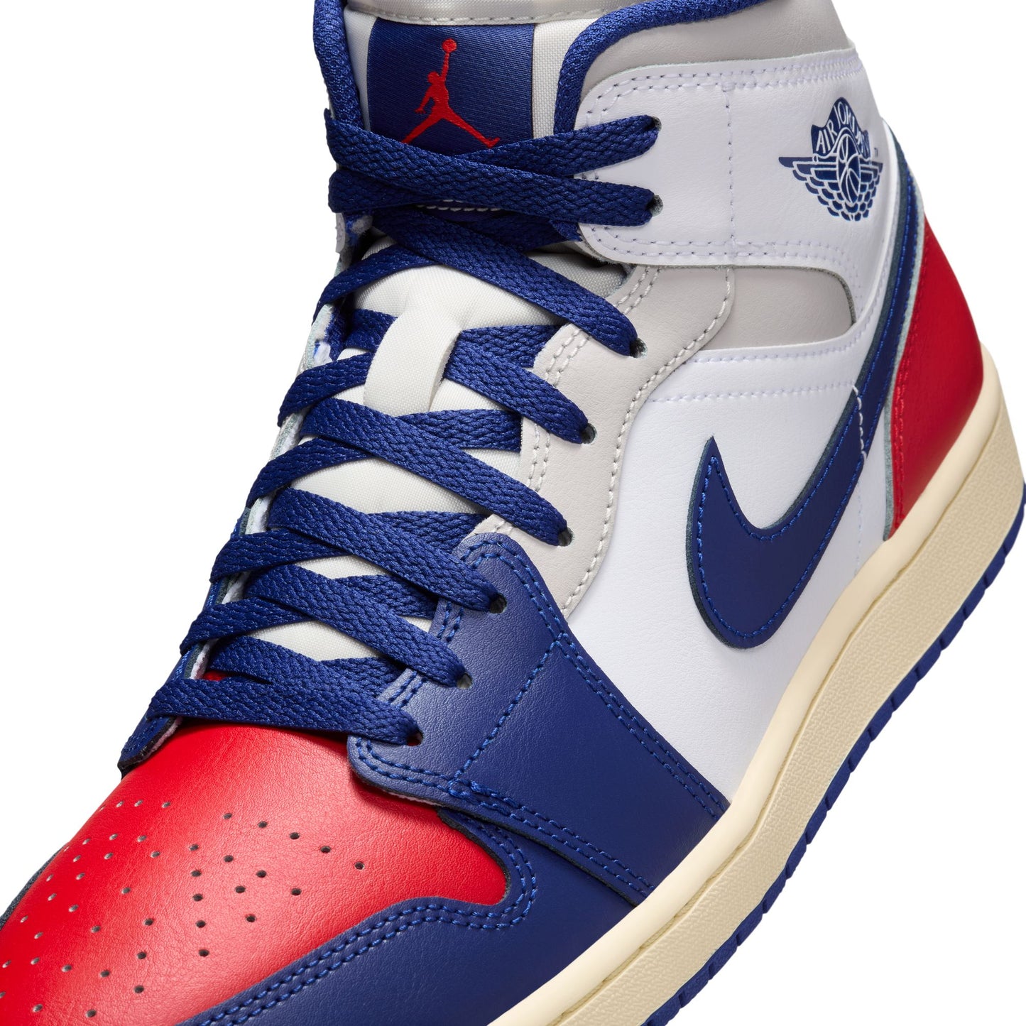 Air Jordan 1 Mid DQ8426-102