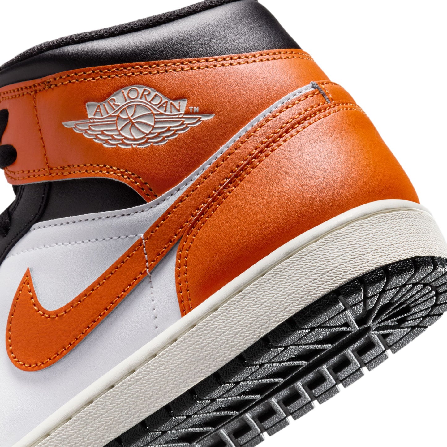 Air Jordan 1 Mid DQ8426-801