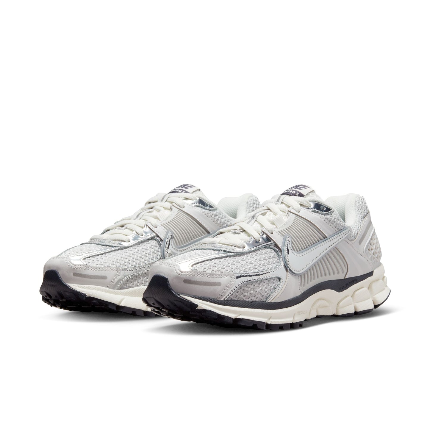 W NIKE ZOOM VOMERO 5 FD0884-025