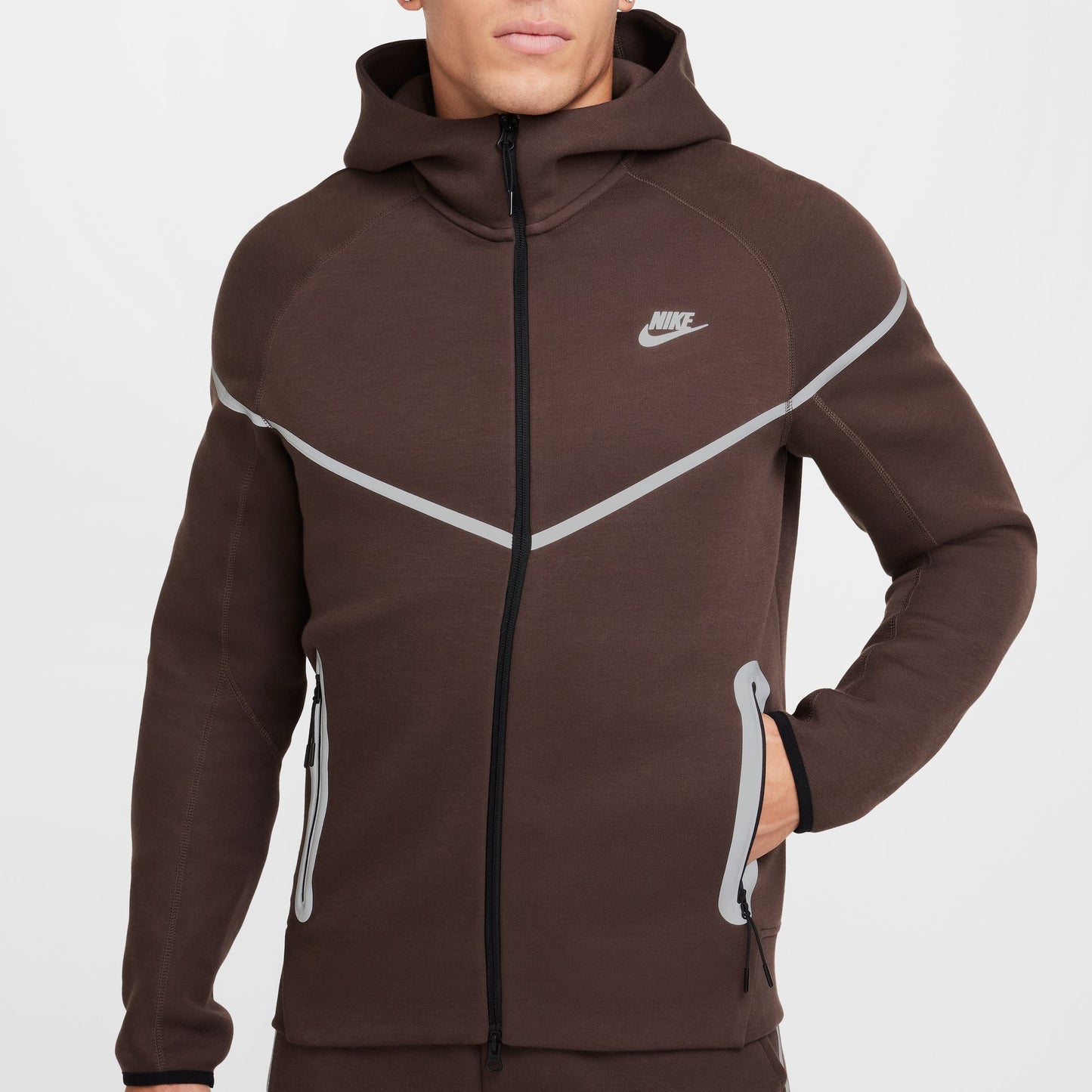 NIKE TECH WINDRUNNER FZ074-237