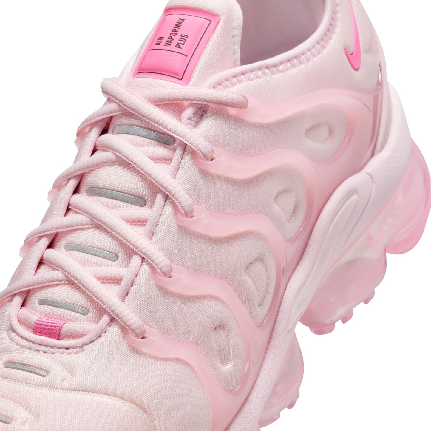 W NIKE AIR VAPORMAX PLUS FZ3614-686