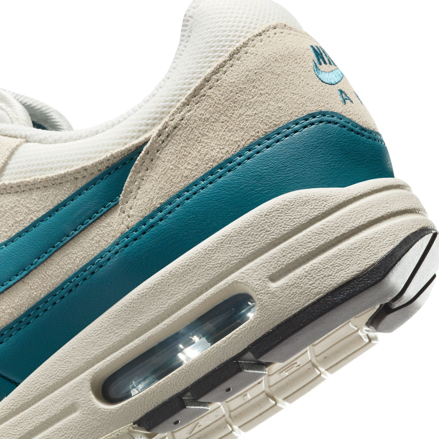 NIKE AIR MAX 1 ESSENTIAL FZ5808-011