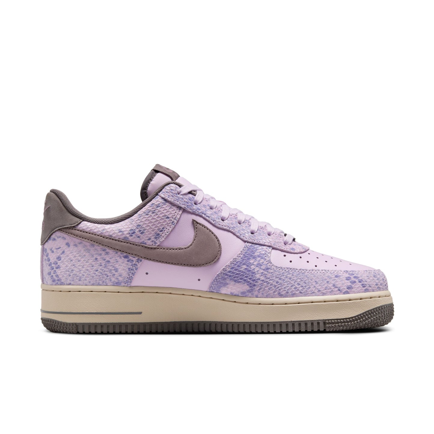 NIKE AIR FORCE 1 '07 LV8 HF2898-500