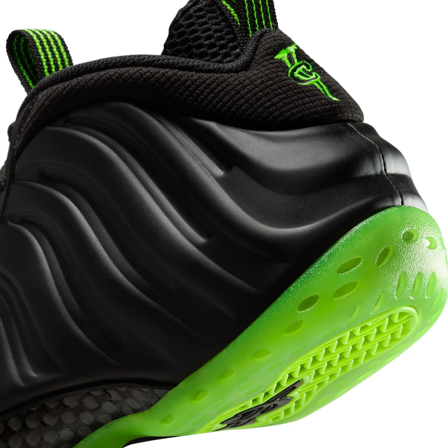 NIKE AIR FOAMPOSITE ONE HF2902-001