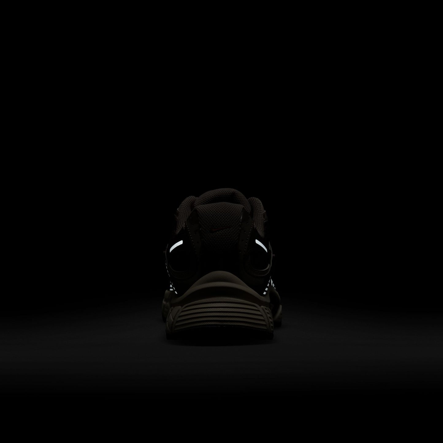 Nike V5 RNR HJ5228-600