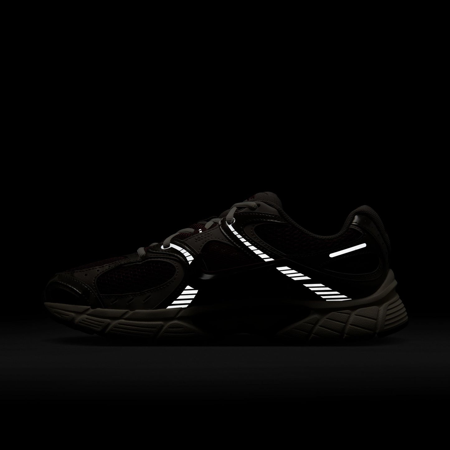 Nike V5 RNR HJ5228-600