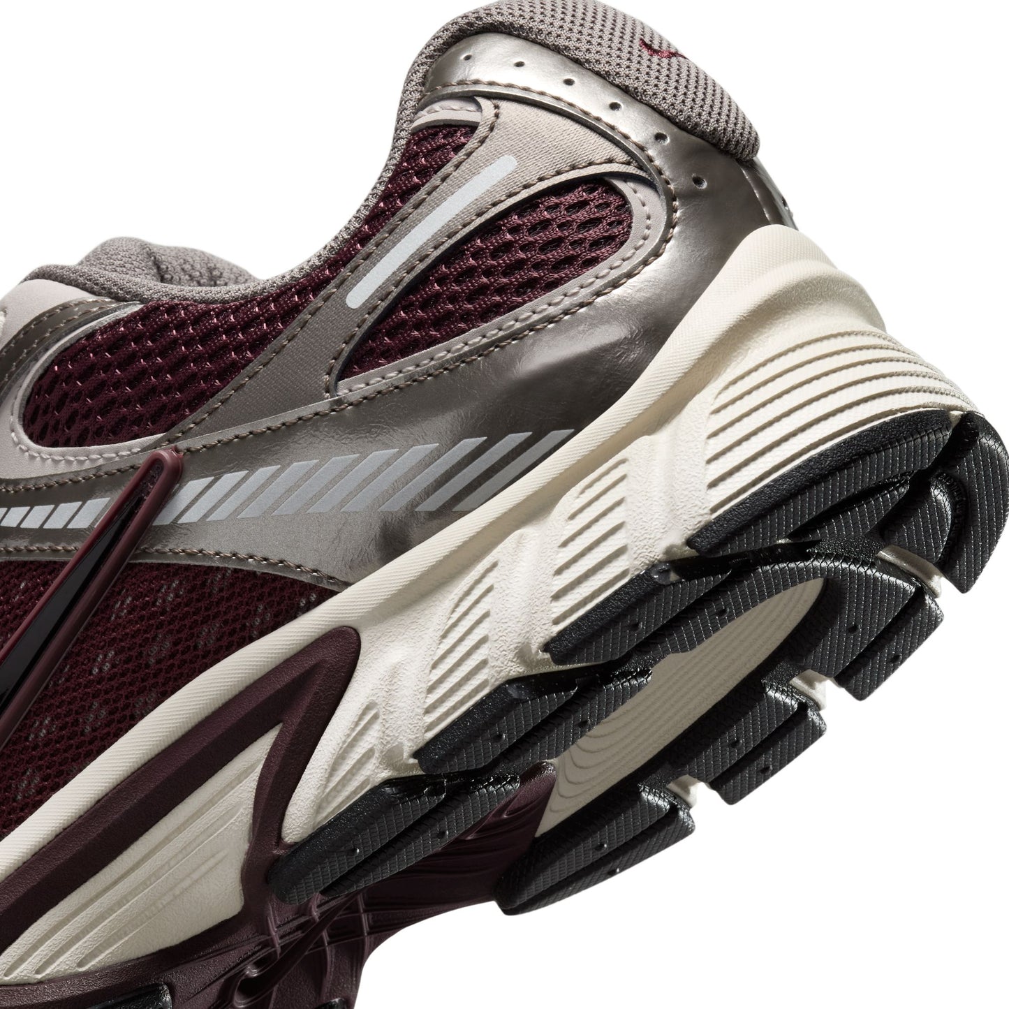 Nike V5 RNR HJ5228-600