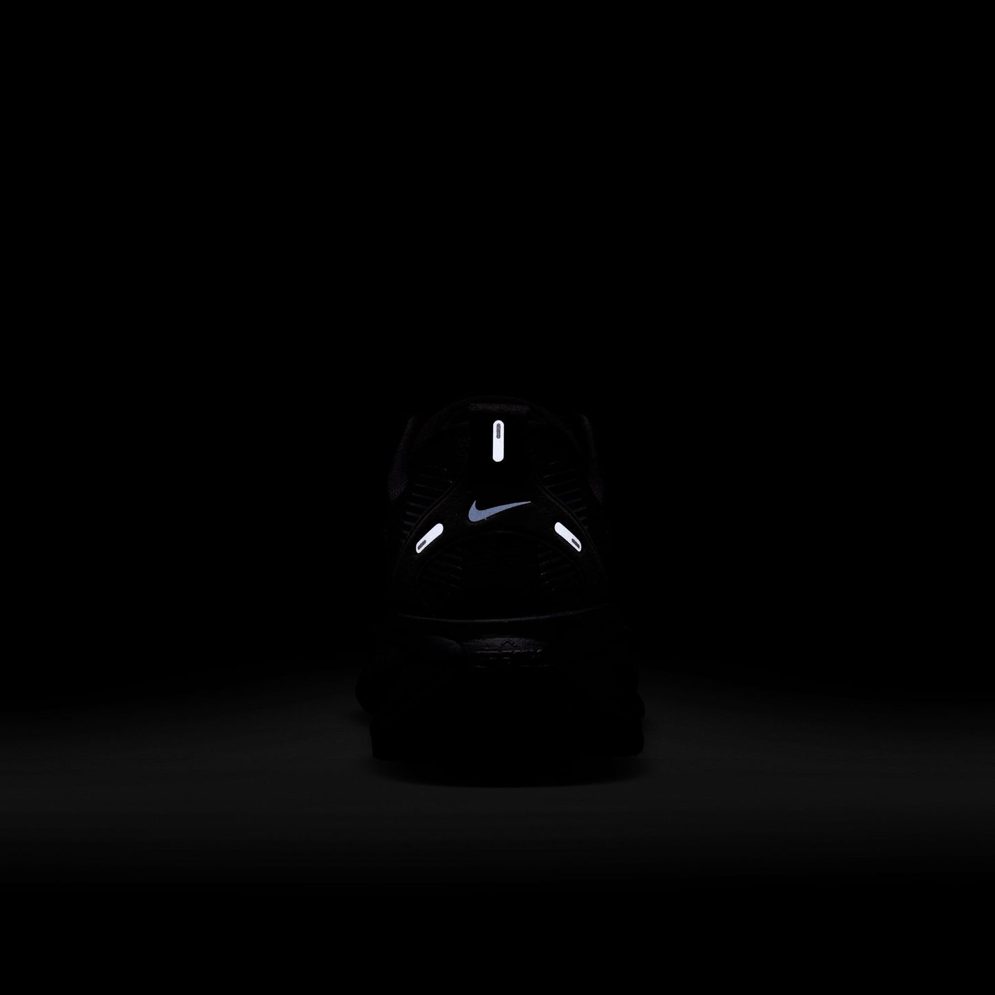 Nike Vomero 18 HM6803-005