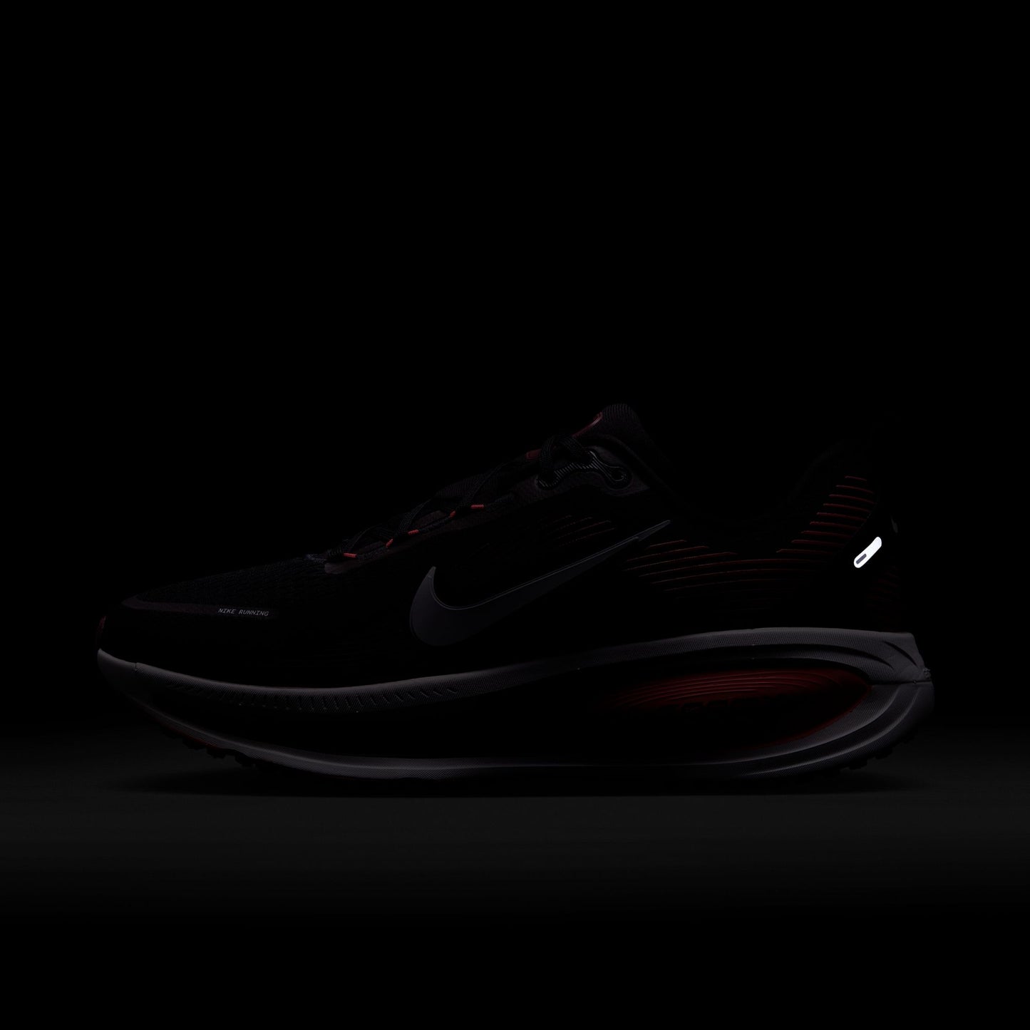 Nike Vomero 18 HM6803-008
