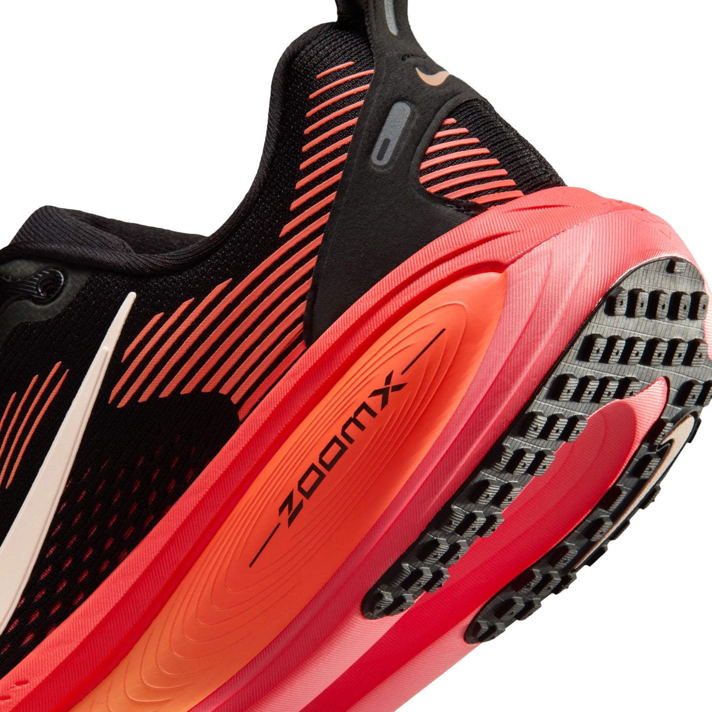 Nike Vomero 18 HM6804-010