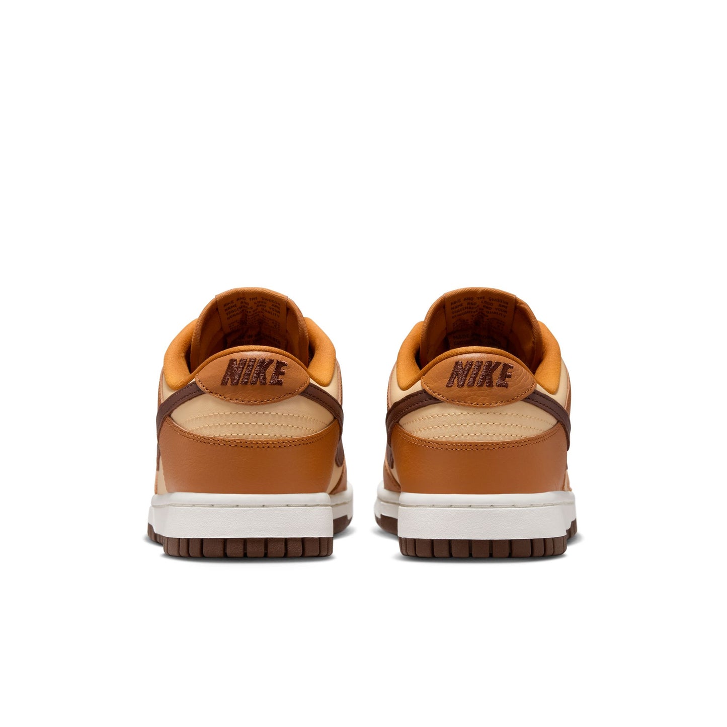 Nike Dunk Low SE HQ7487-700