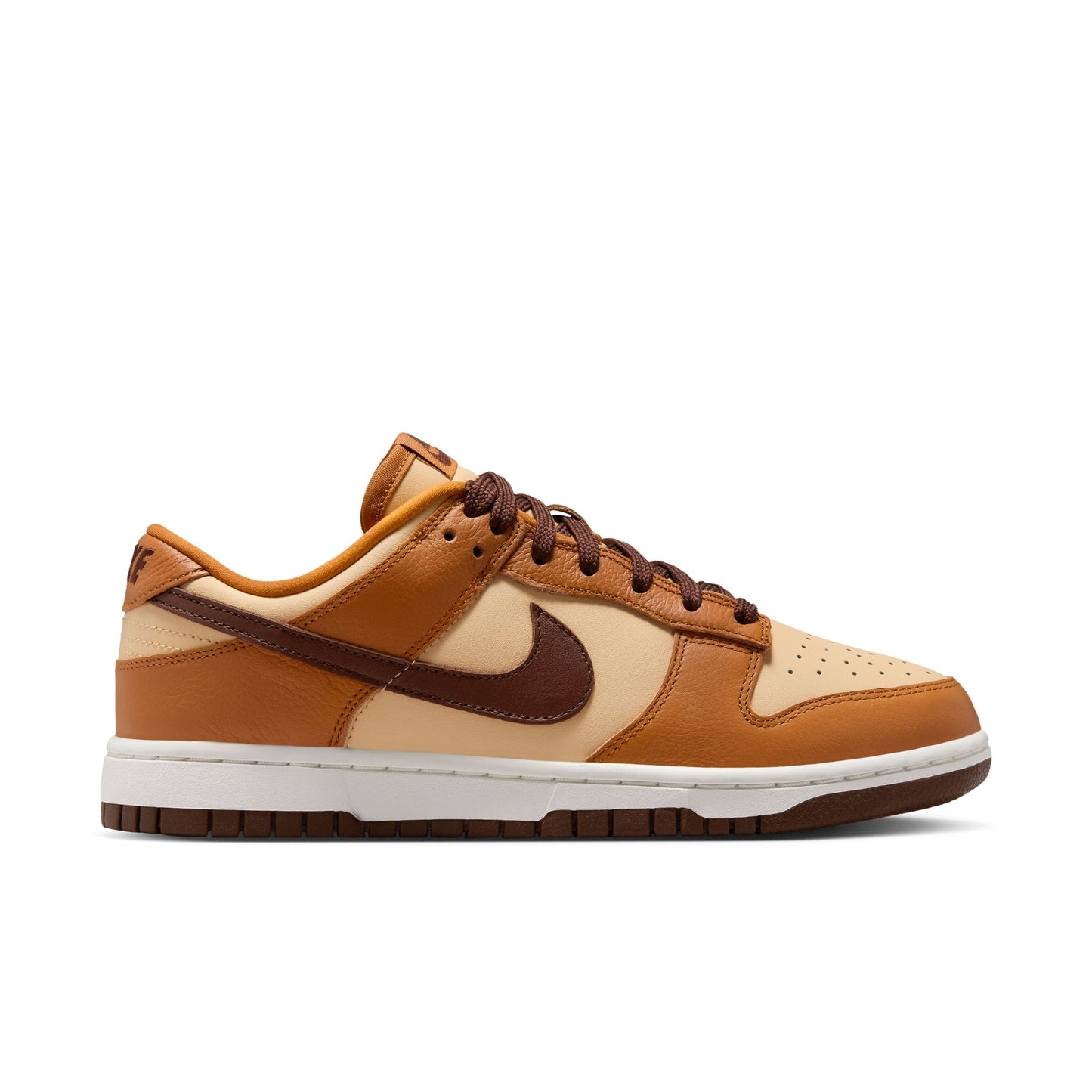 Nike Dunk Low SE HQ7487-700