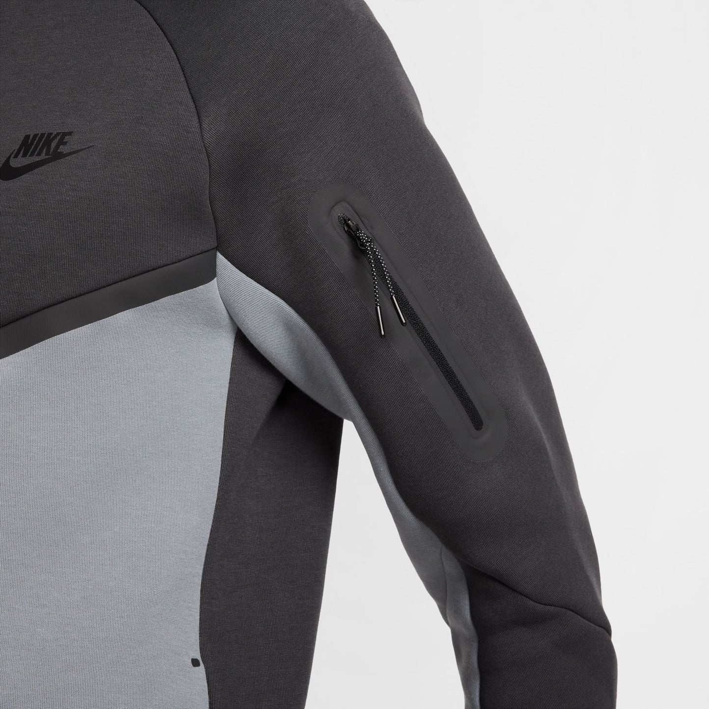 NIKE TECH HV0949-061