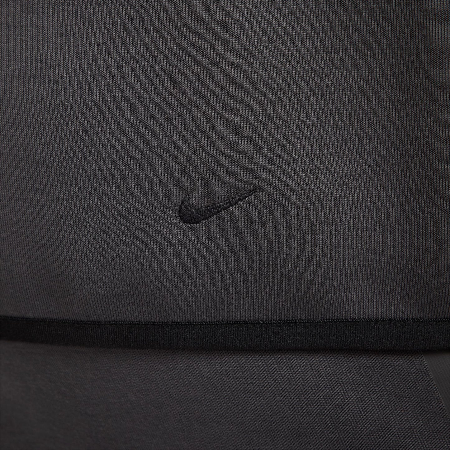 NIKE TECH HV0949-061