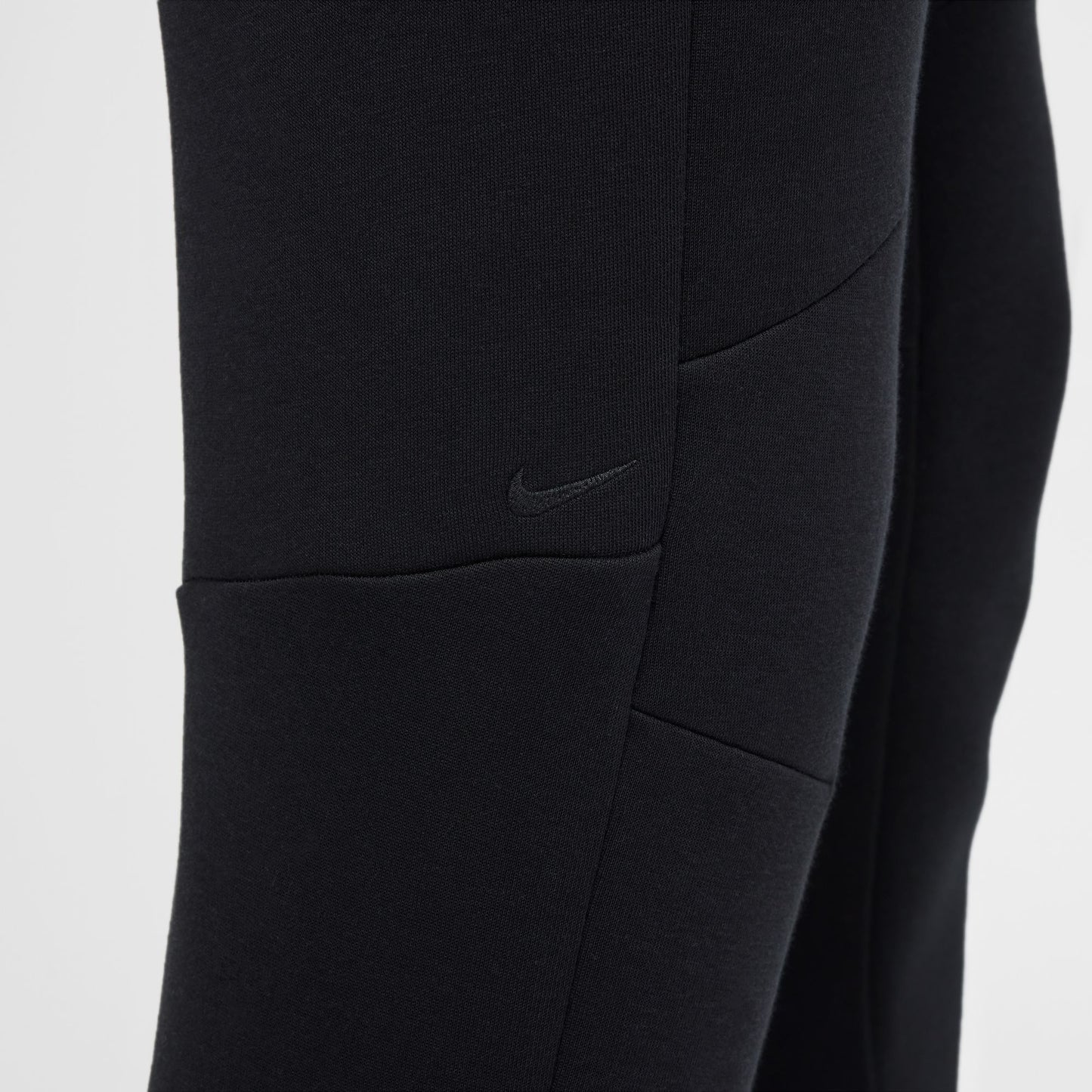 NIKE TECH HV0959-010