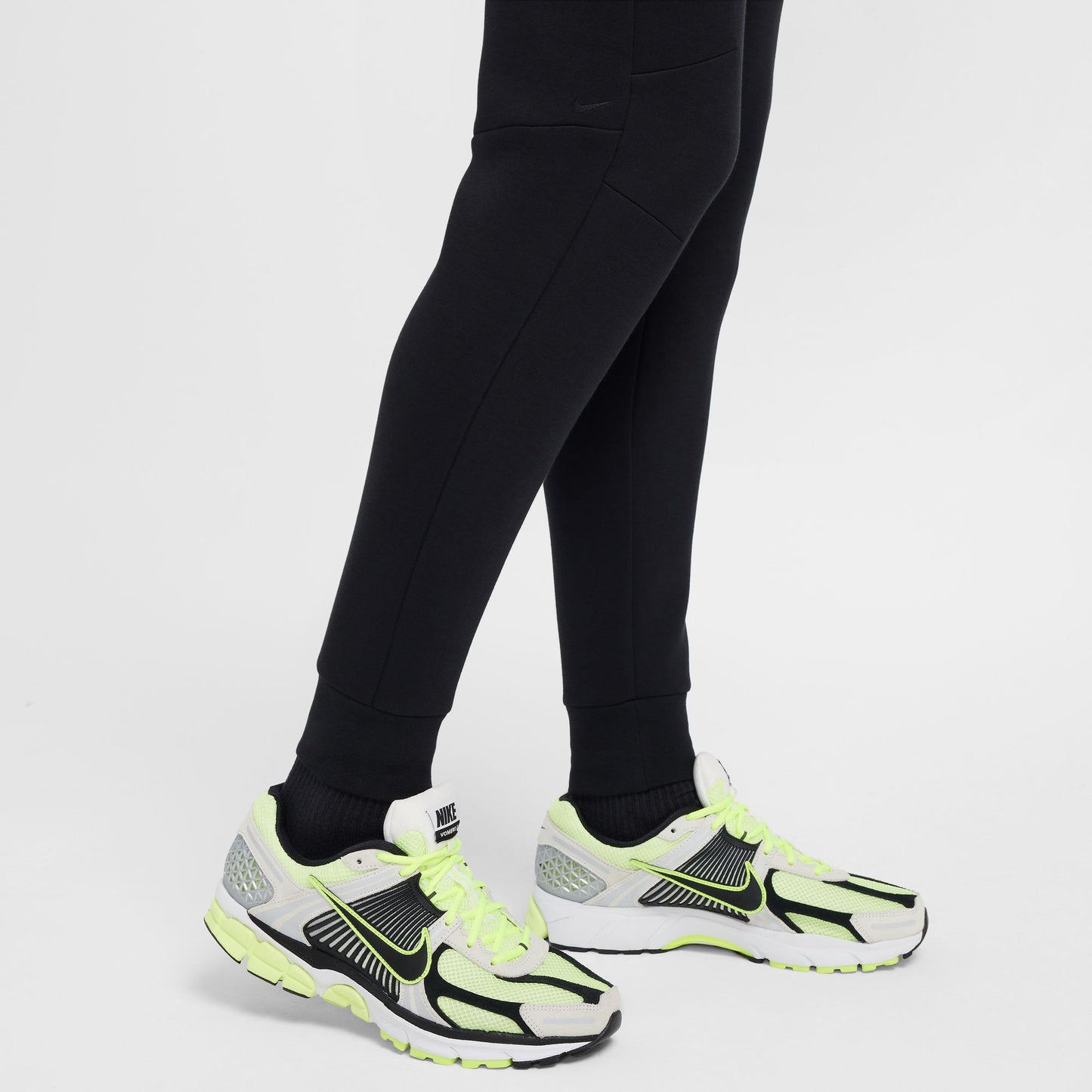 NIKE TECH HV0959-010