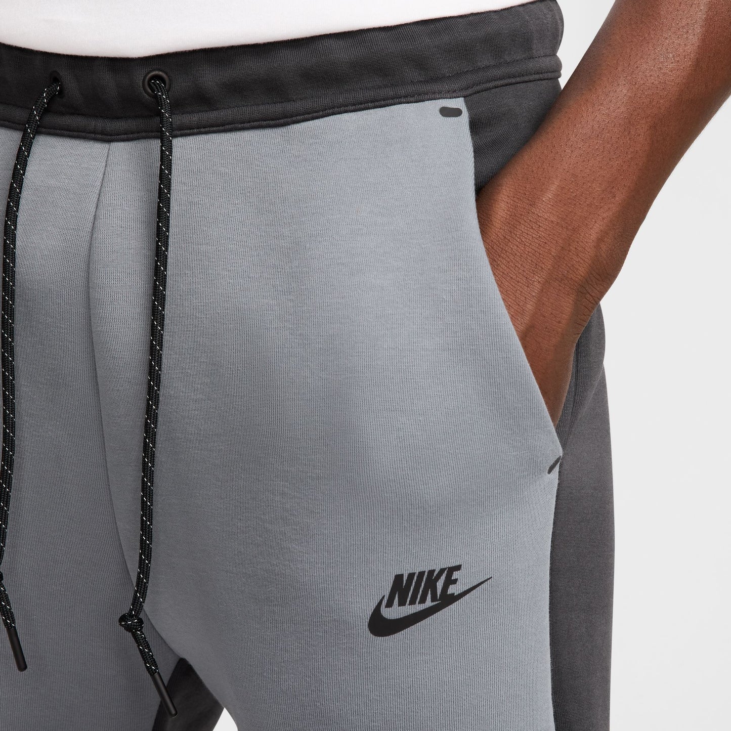 NIKE TECH HV0959-061