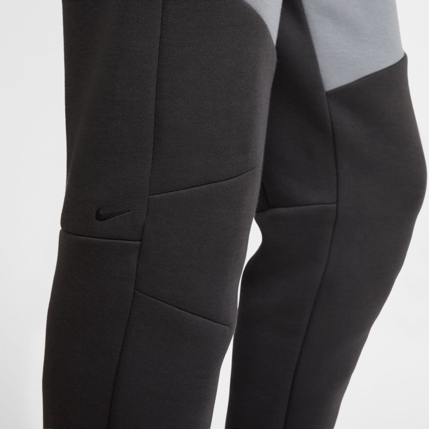 NIKE TECH HV0959-061