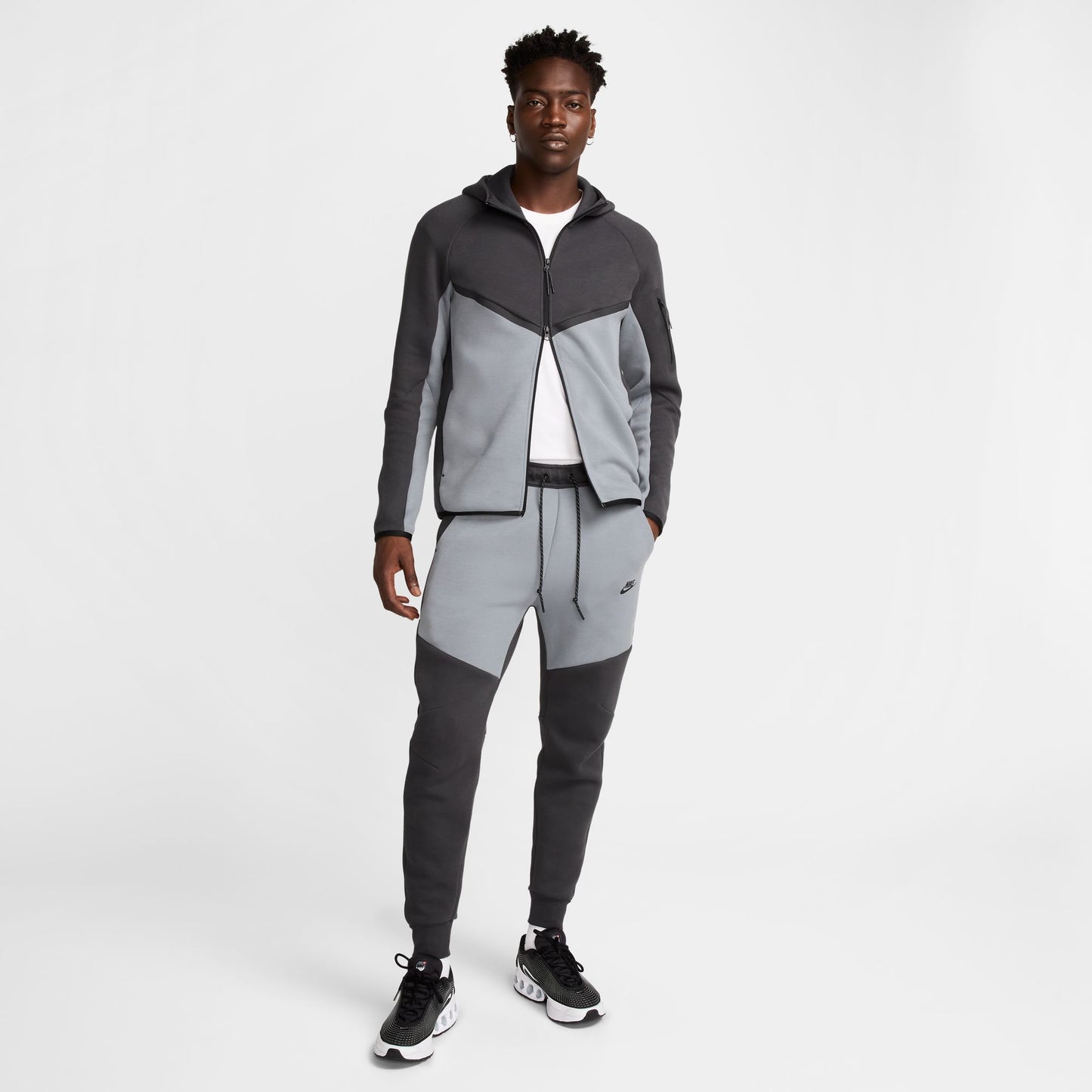 NIKE TECH HV0959-061