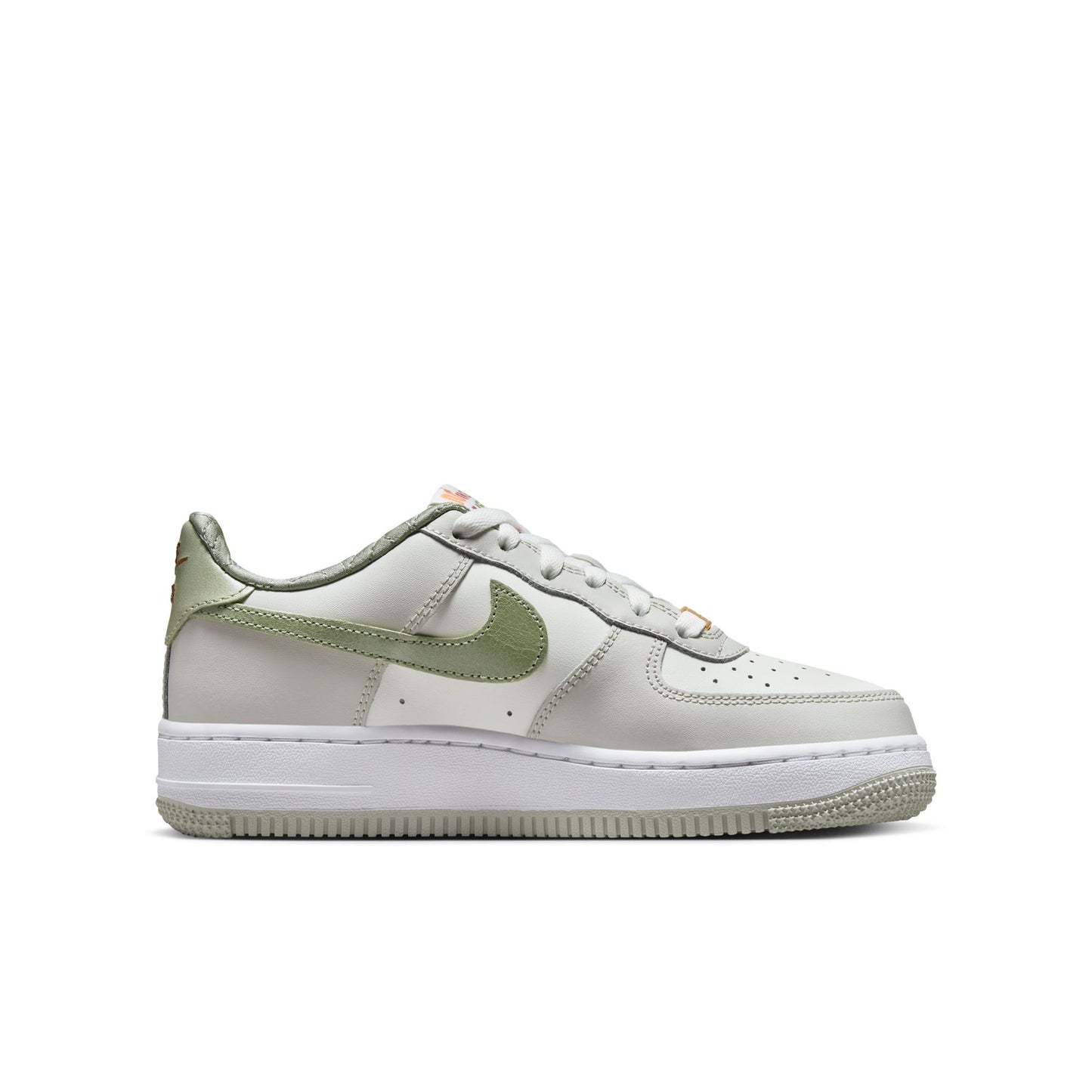 AIR FORCE 1 LV8 HV6000-131