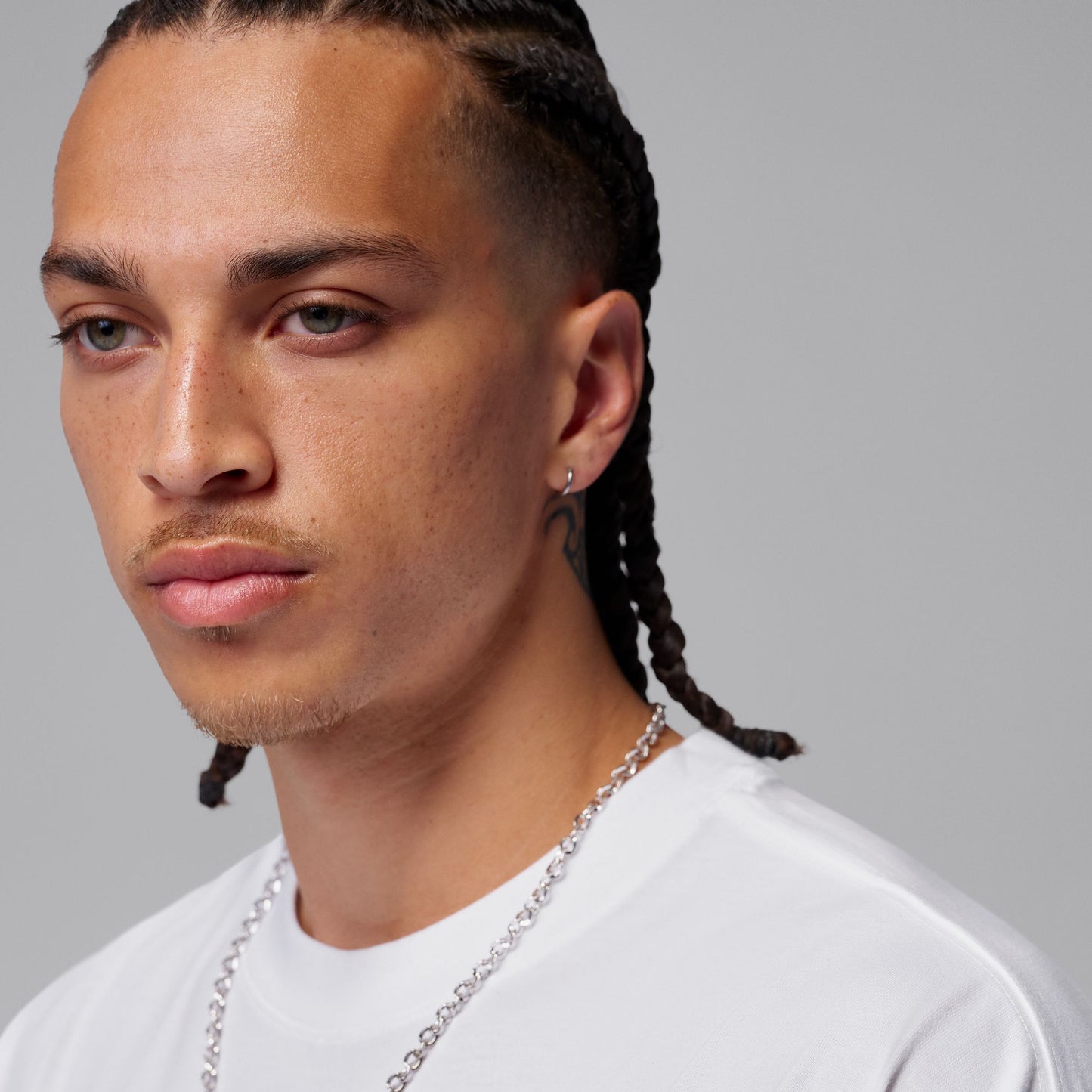 Jordan Flight Essentials IF3123-100