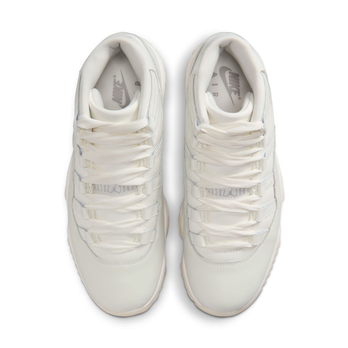 Air Jordan 11 Retro "Pearl" AR0715-110