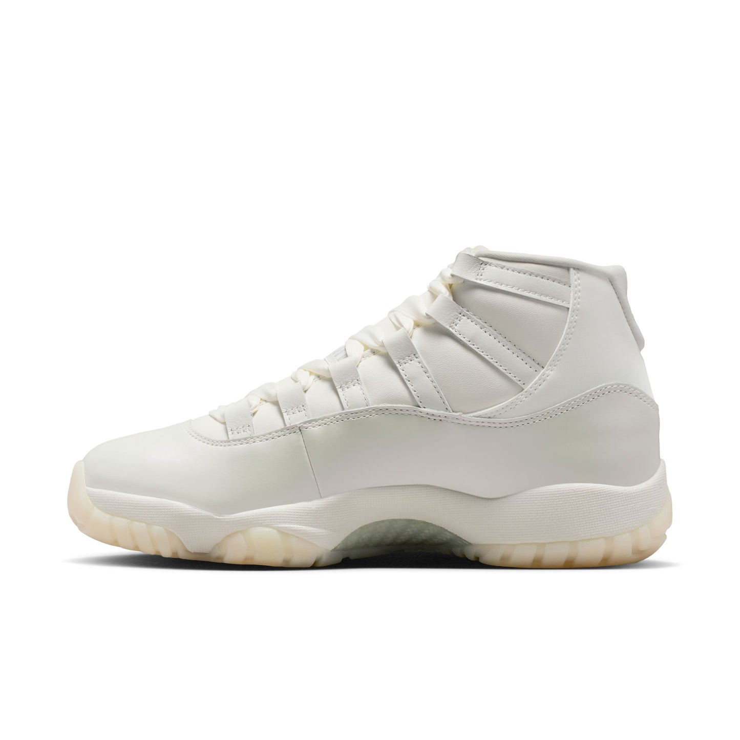 Air Jordan 11 Retro "Pearl" AR0715-110