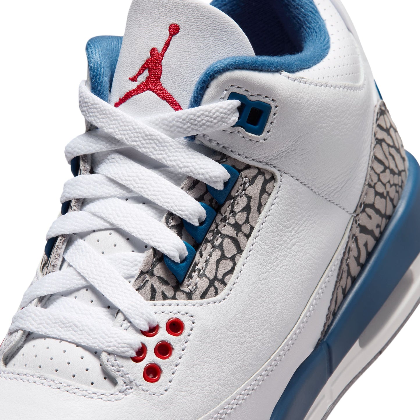 Air Jordan 3 Retro "True Blue" DM0967-104