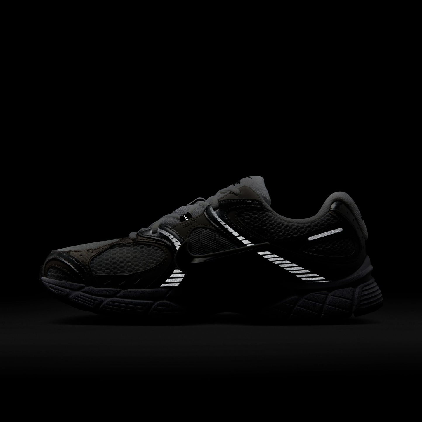 Nike V5 RNR HJ5228-104