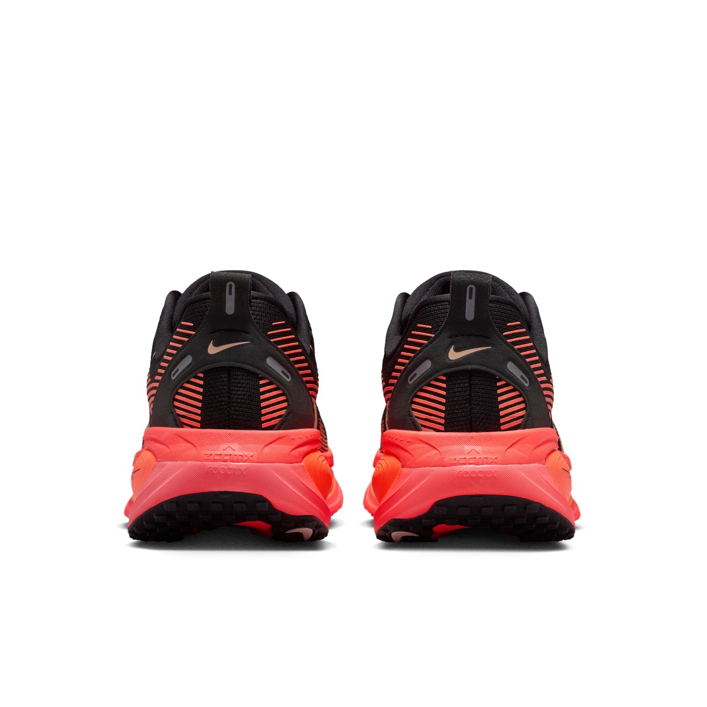 Nike Vomero 18 HM6804-010