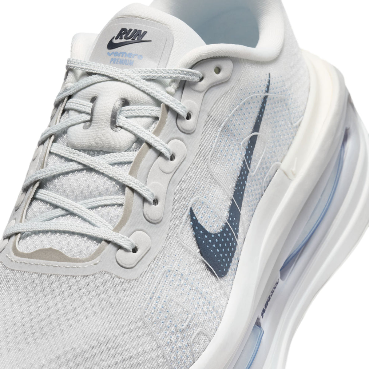Nike Vomero Premium HQ2050-104