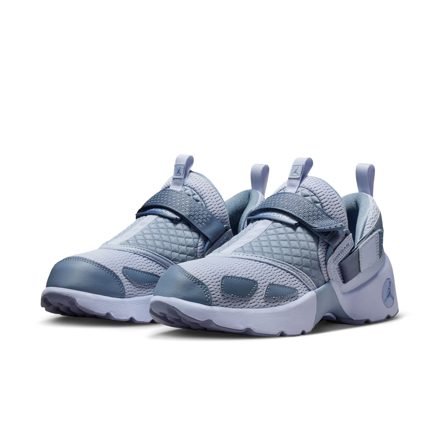 Jordan Trunner LX HQ2164-010