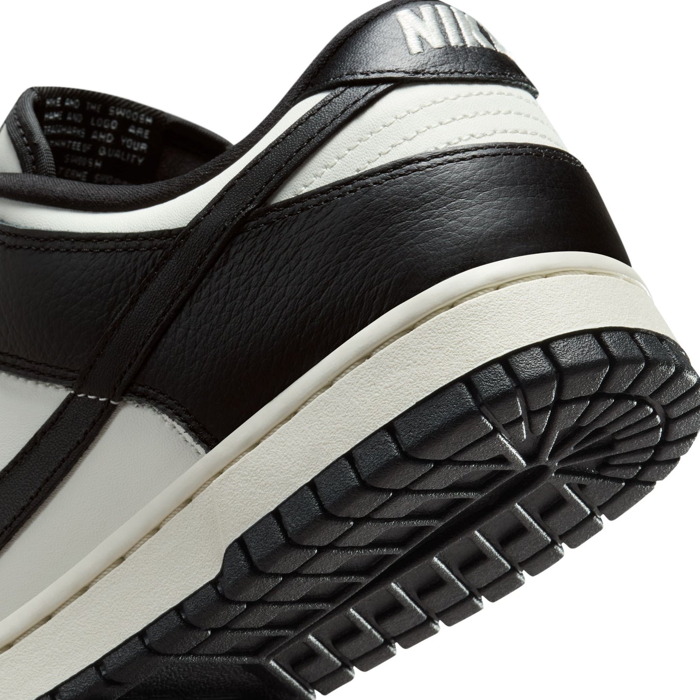 Nike Dunk Low SE HQ7487-100