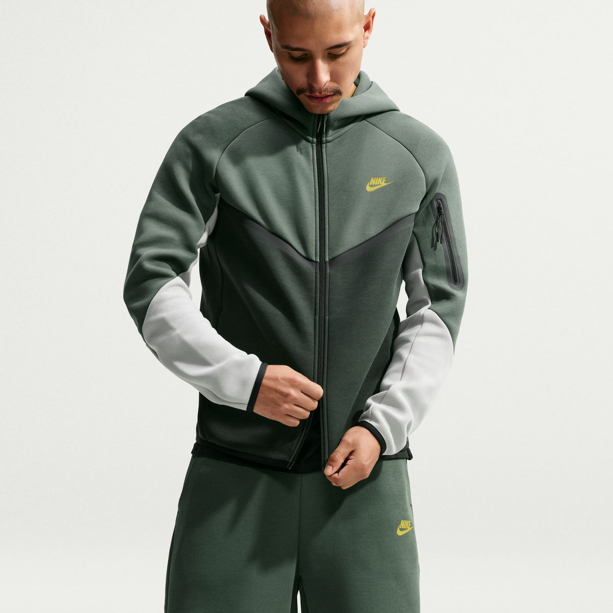 Nike Tech HV0949-304