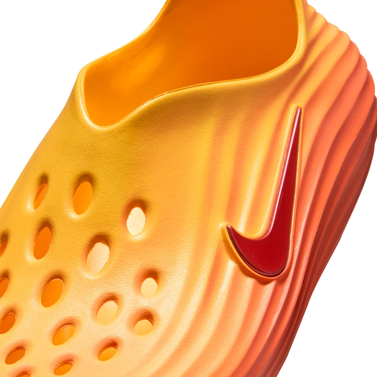 Nike ReactX Rejuven8 HV5060-700