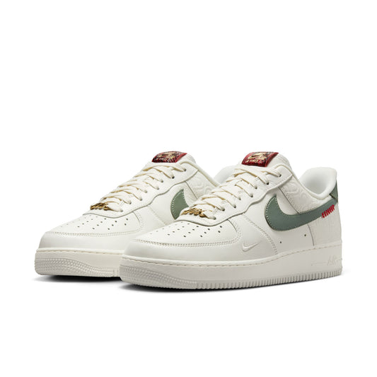 Nike Air Force 1 ’07 HV5979-130