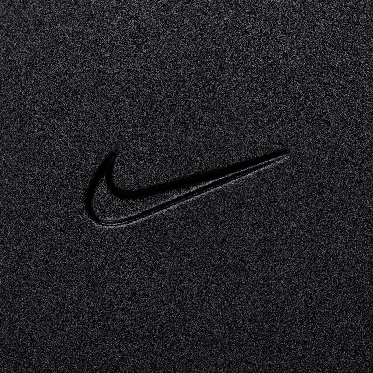 Nike Large Checked Luggage HV8586-010