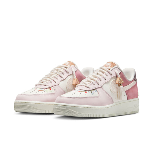 WMNS AIR FORCE 1 '07 LX IB8874-111