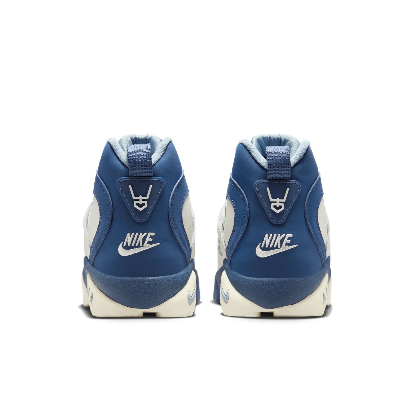Nike Air Diamond Turf II II7080-100