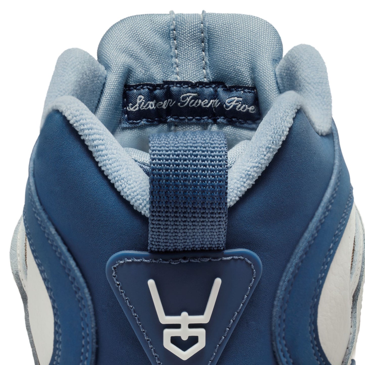 Nike Air Diamond Turf II II7080-100