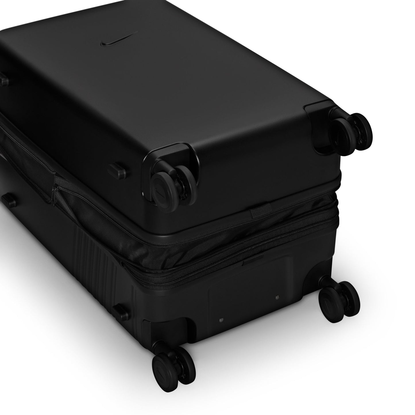 Nike Medium Checked Luggage IO0771-010