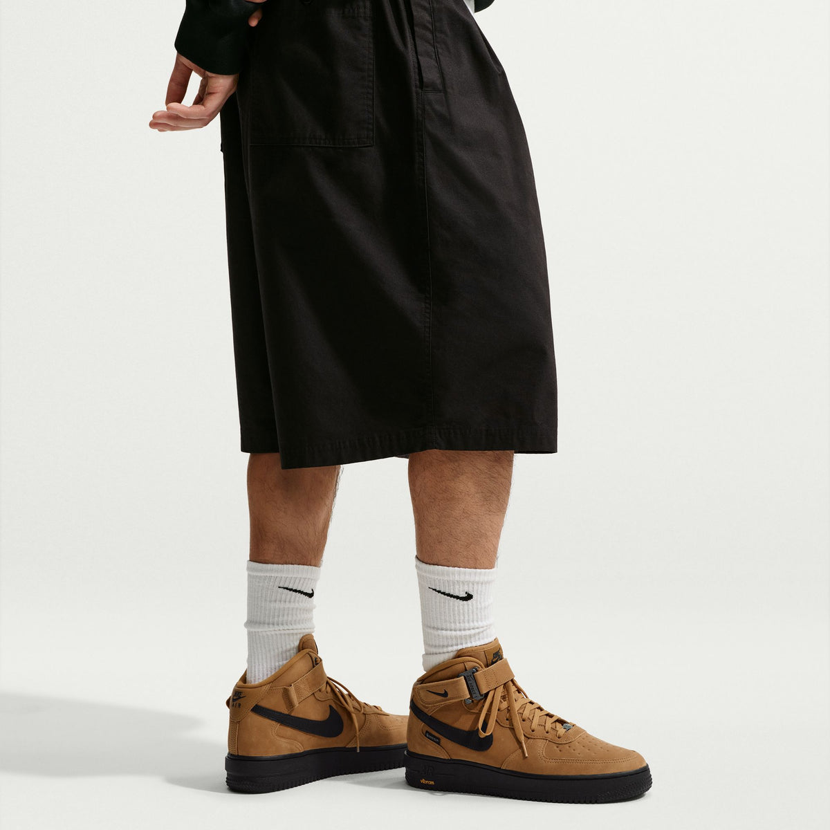 Nike Air Force 1 Mid '07 GORE-TEX Vibram IO1875-700