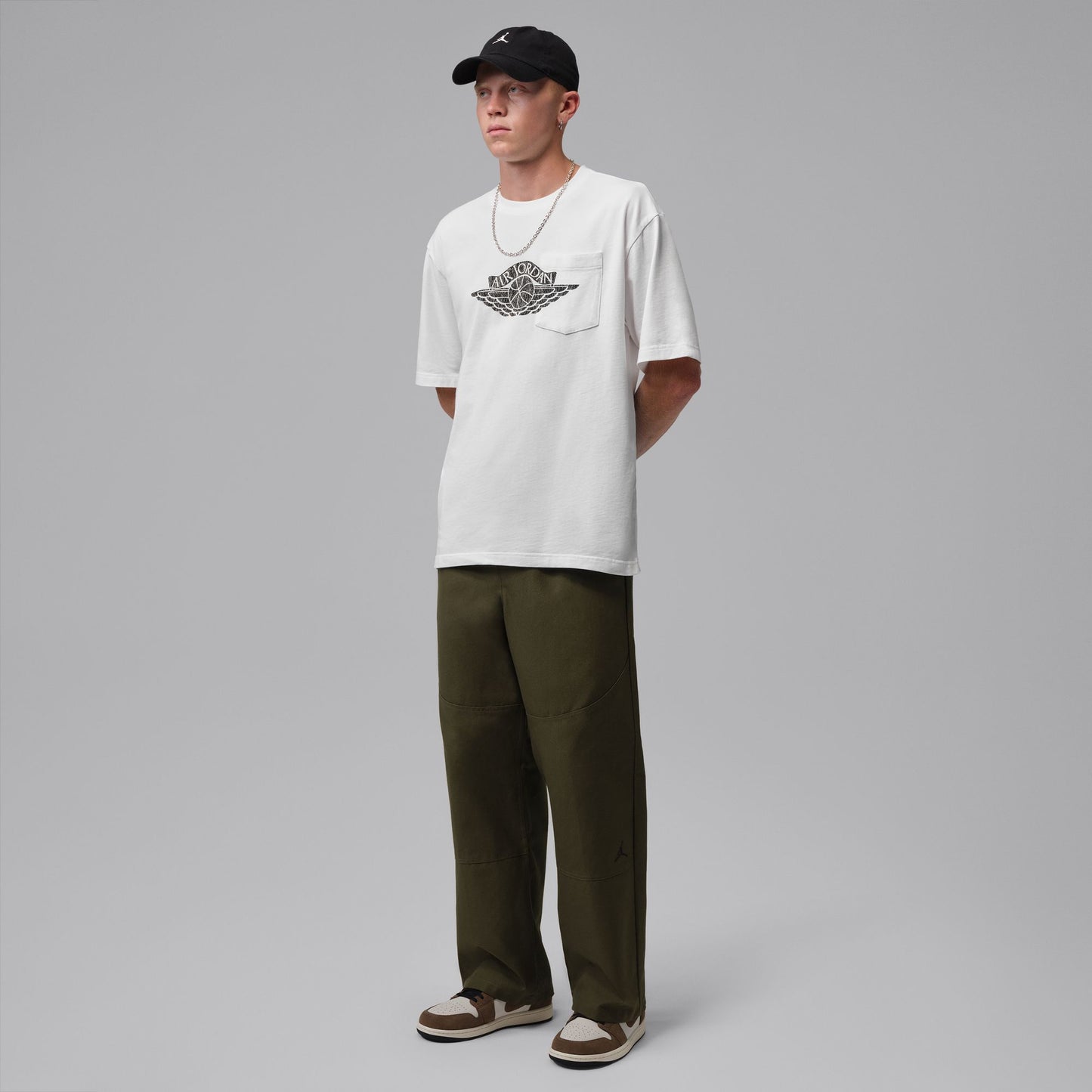 Jordan Flight Essentials IO2084-100
