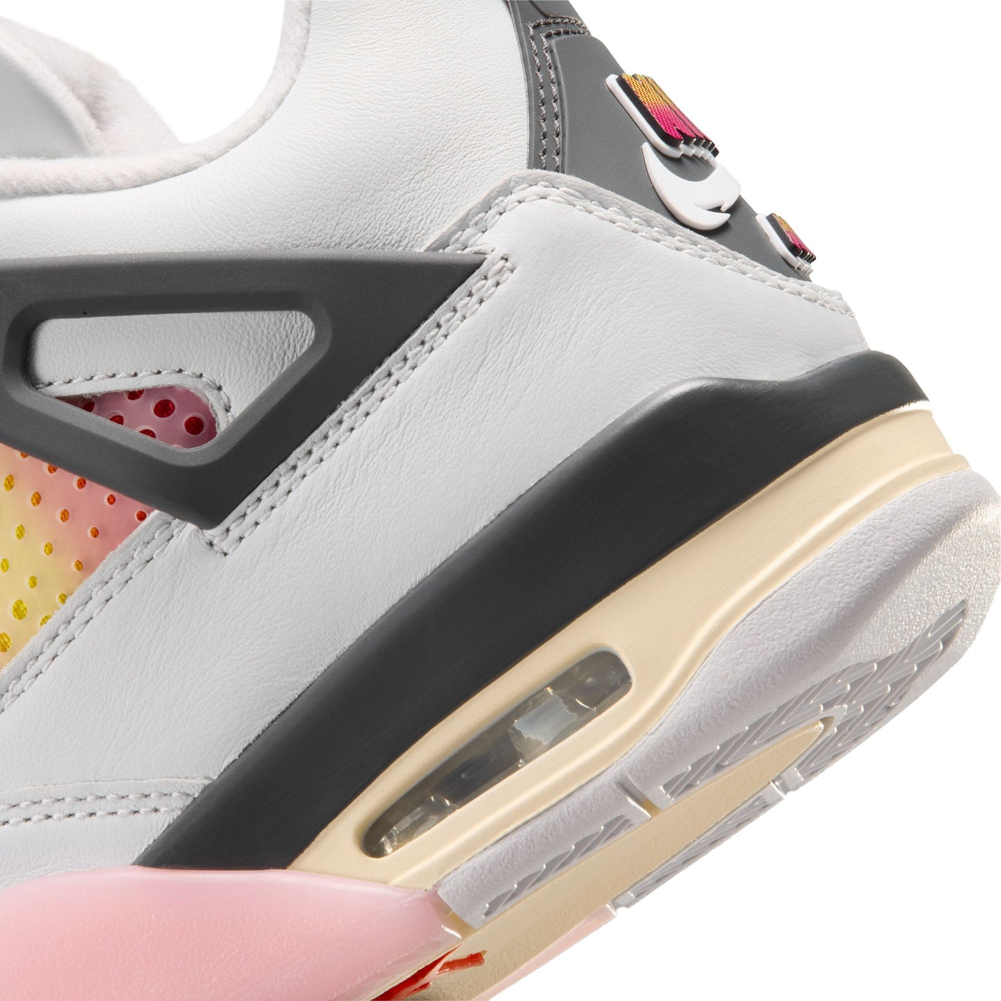 Air Jordan 4 Retro "Comic" IO2361-100