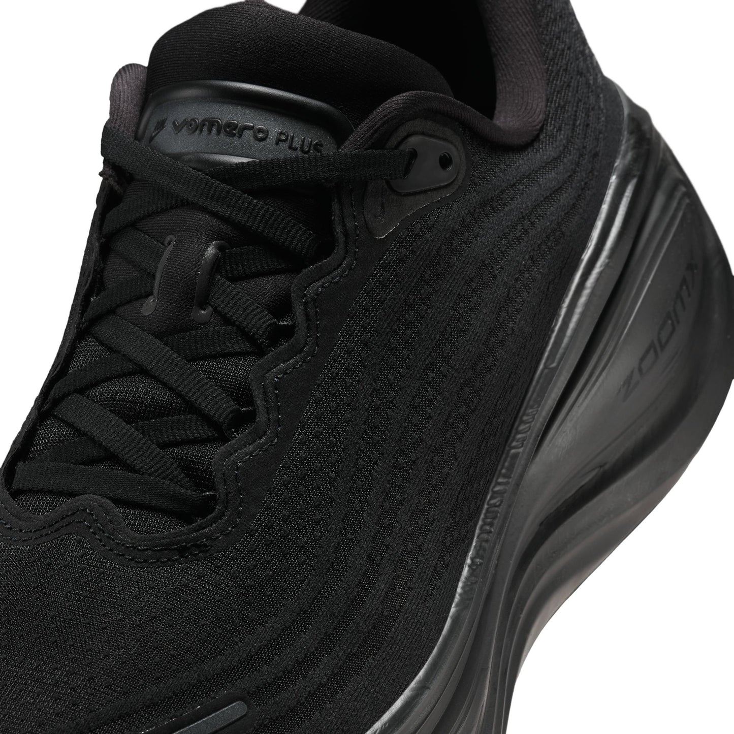 Nike Vomero Plus IO4482-002
