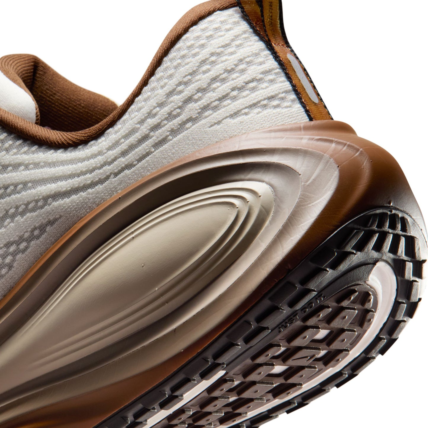 Nike Vomero Plus IO4482-100