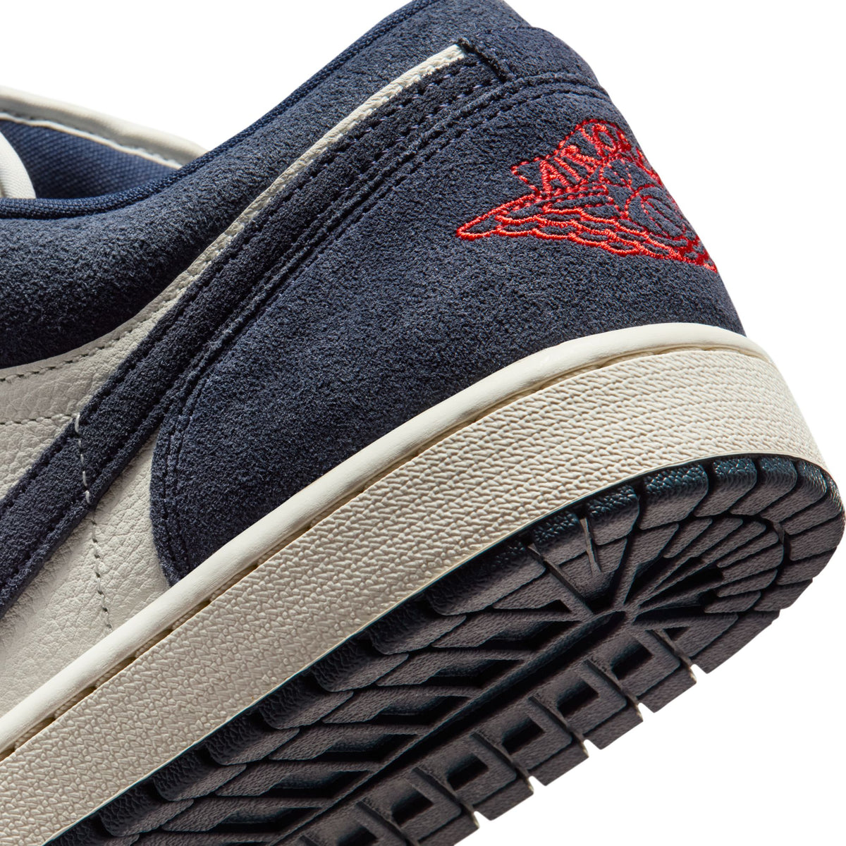 Air Jordan 1 Low SE IO7448-400